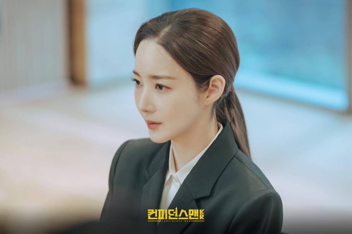 still cut drama Korea Confidence Queen