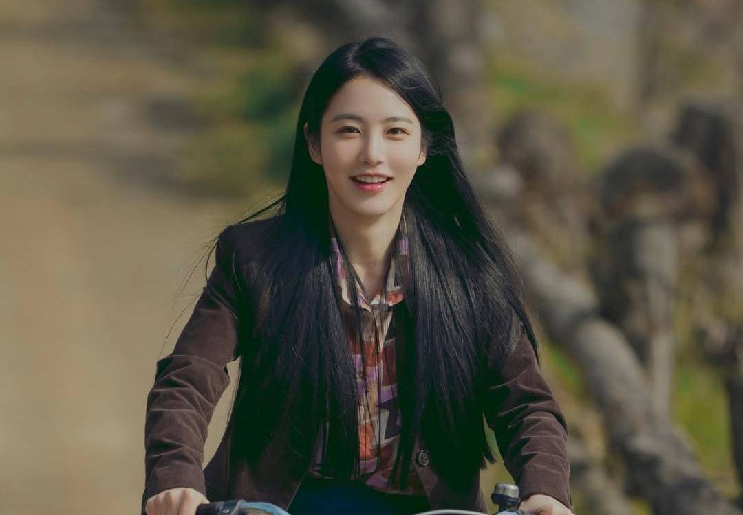 Shin Ye Eun di drama A Hundred Memories