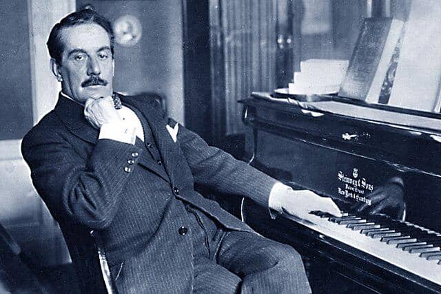 potret Giacomo Puccini