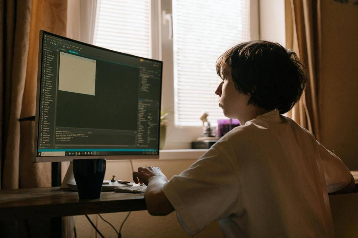 Anak Belajar Skill Digital