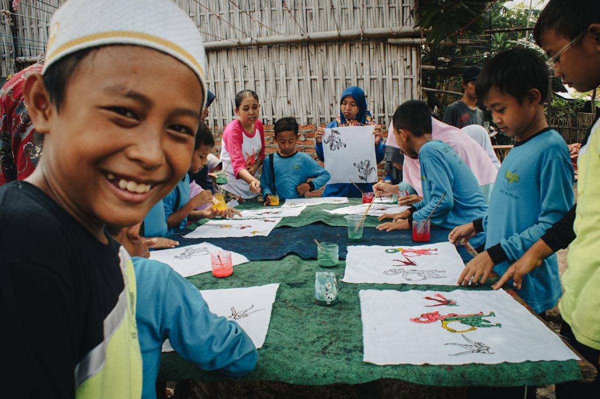 Ilustrasi lomba mewarnai
