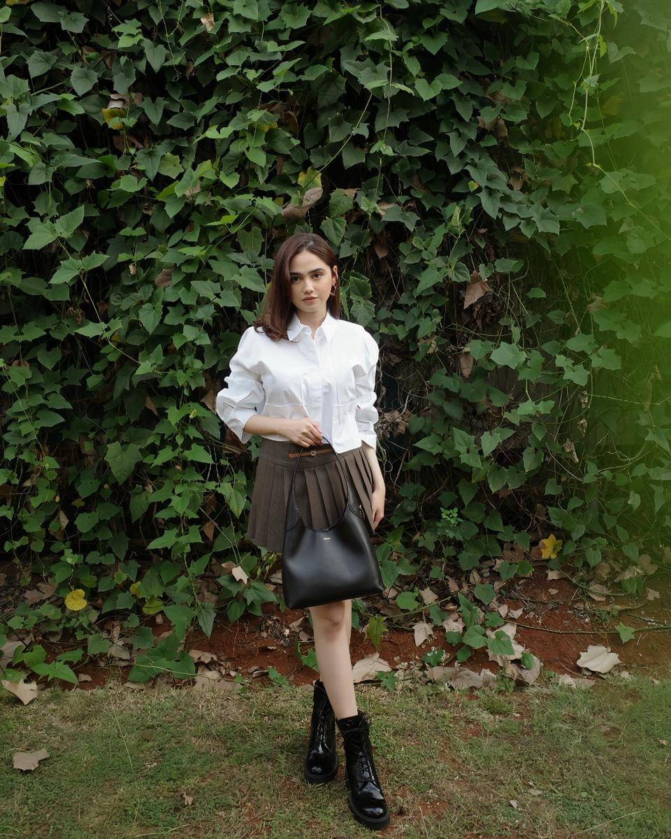 Syifa hadju pakai mini skirt