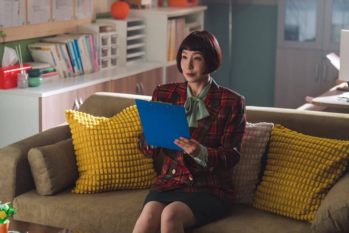 Lee Mi Sun (Seo Jae Hee) dalam drakor Ms. Incognito