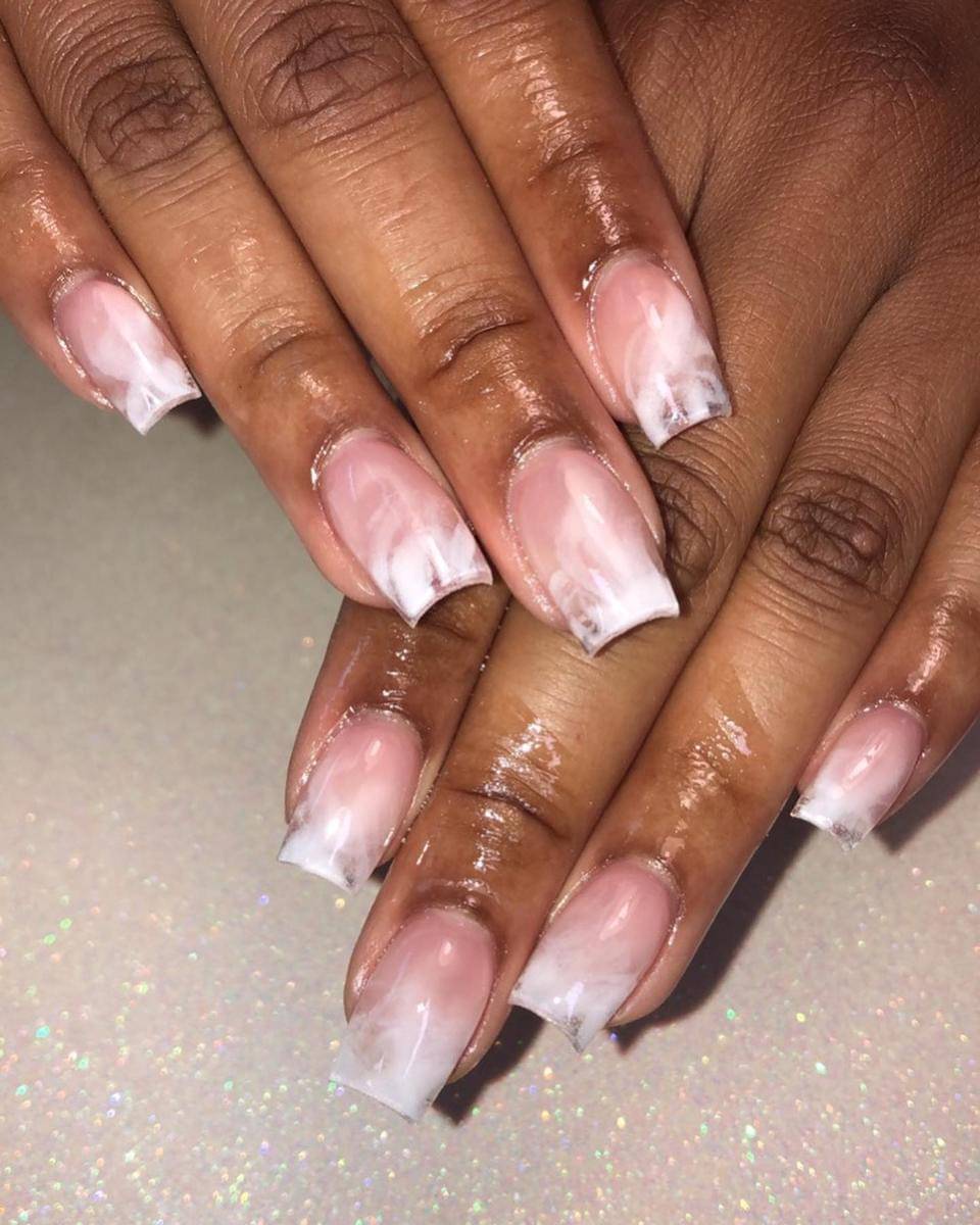 Inspirasi nail art smoke nail