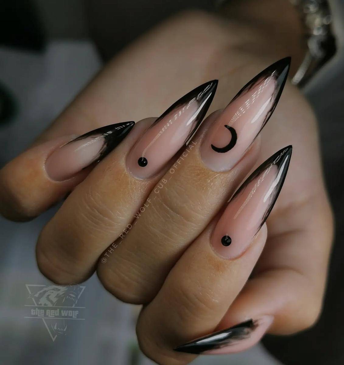 Inspirasi nail art smoke nail