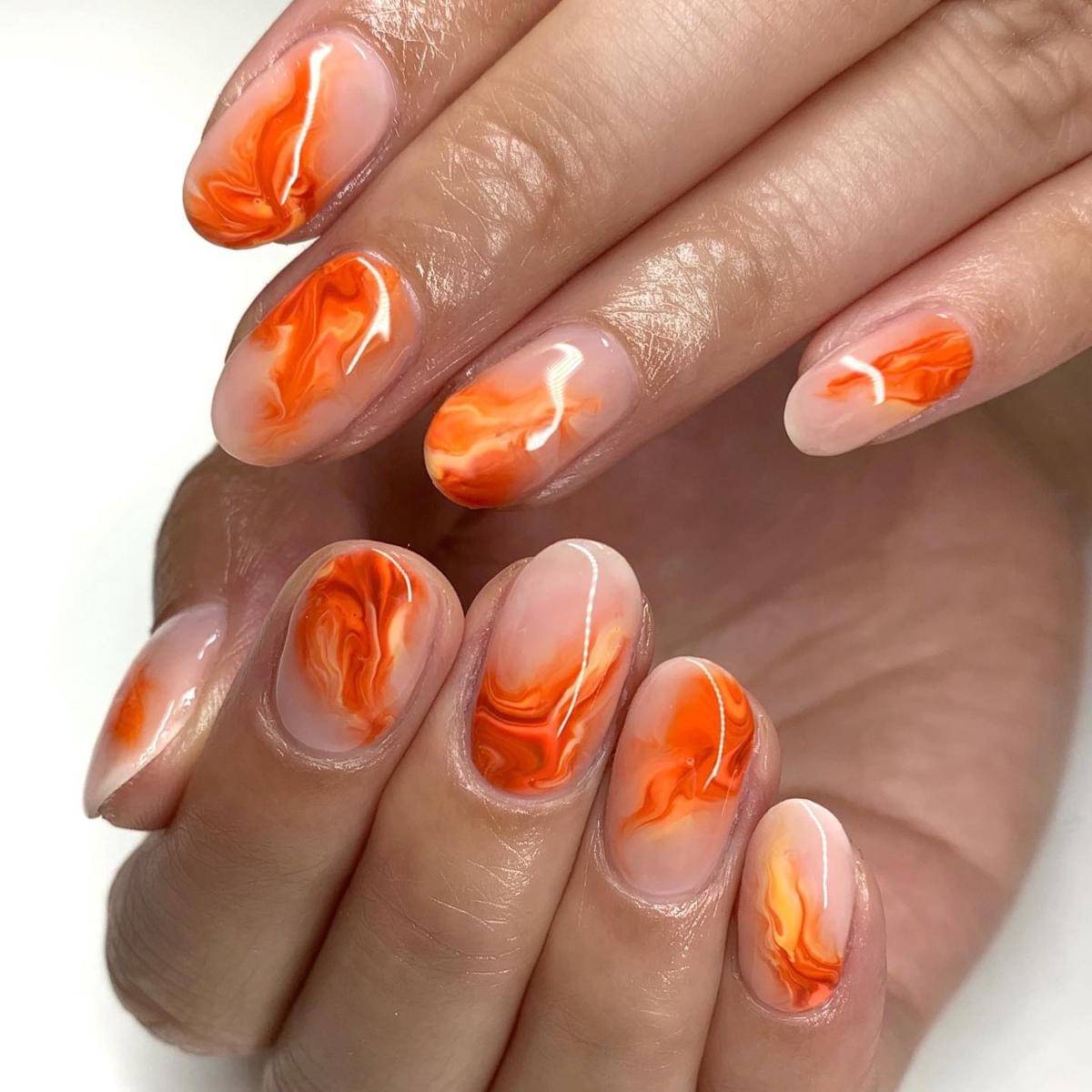 Inspirasi nail art smoke nail