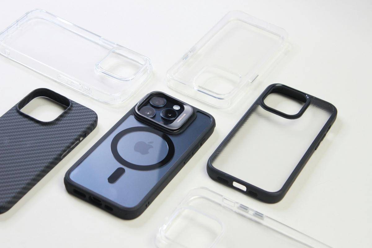 ilustrasi softcase smartphone