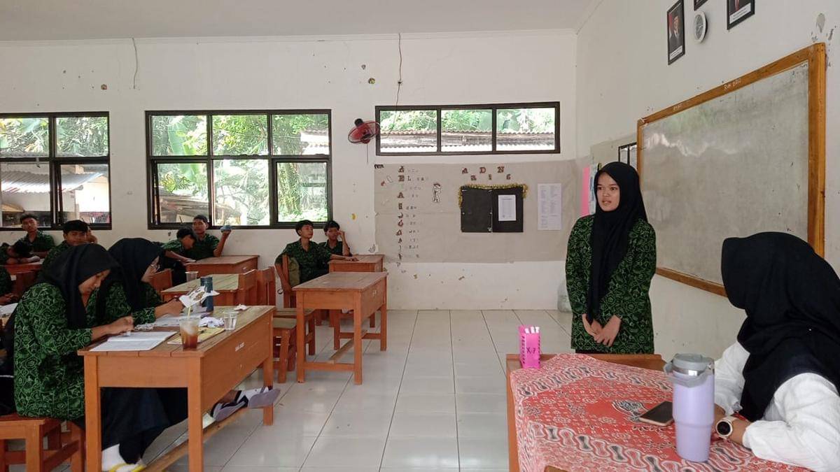 Murid SMAN 1 Cimarga, Lebak, Banten