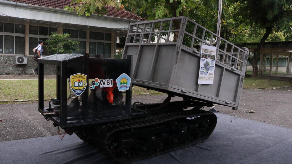 Inovasi baru dari Polmed moda pengangkut sawit tanpa awak (dok.Polmed)