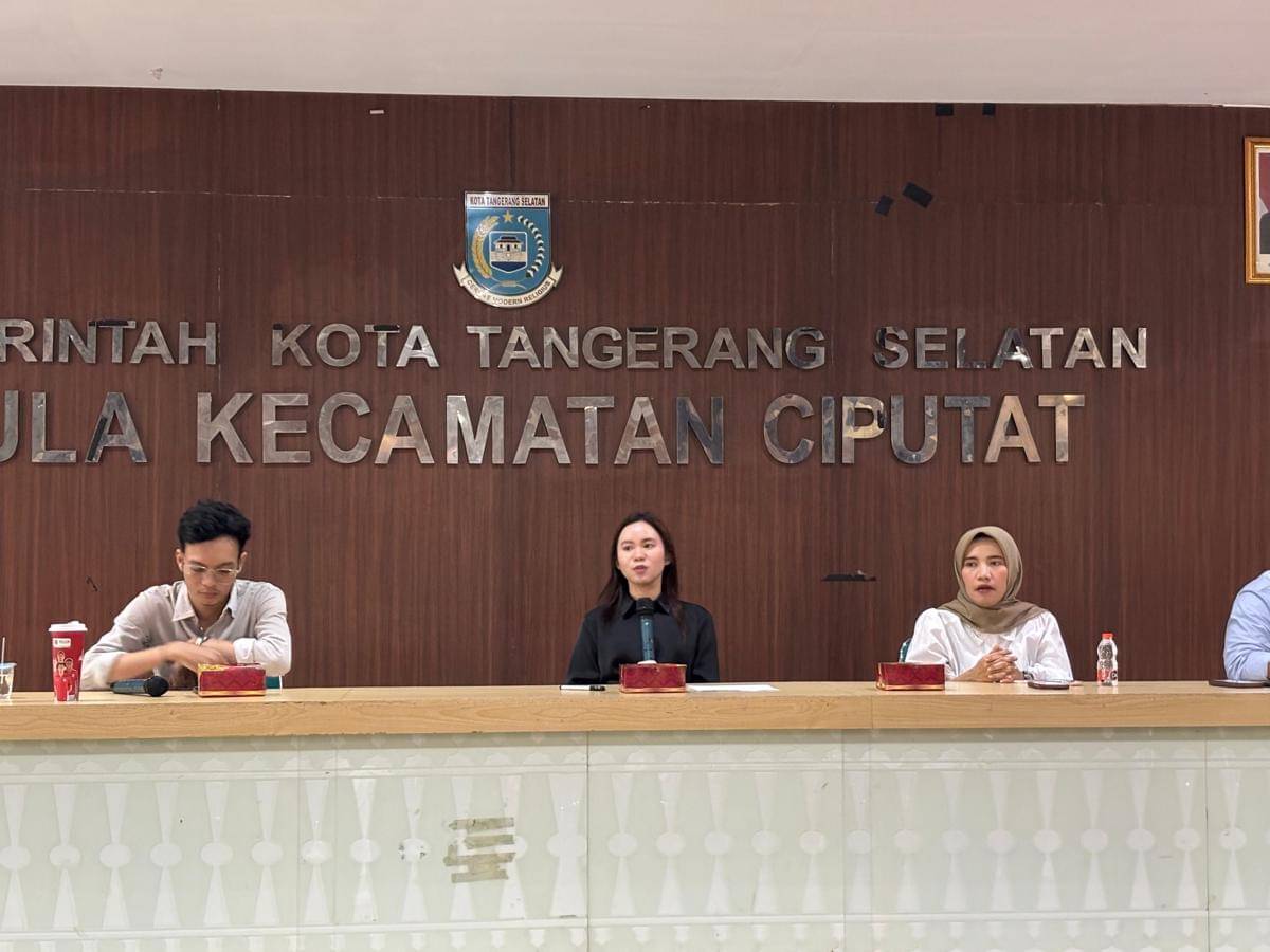 Wakil Ketua DPRD Tangsel, Maria Theresa