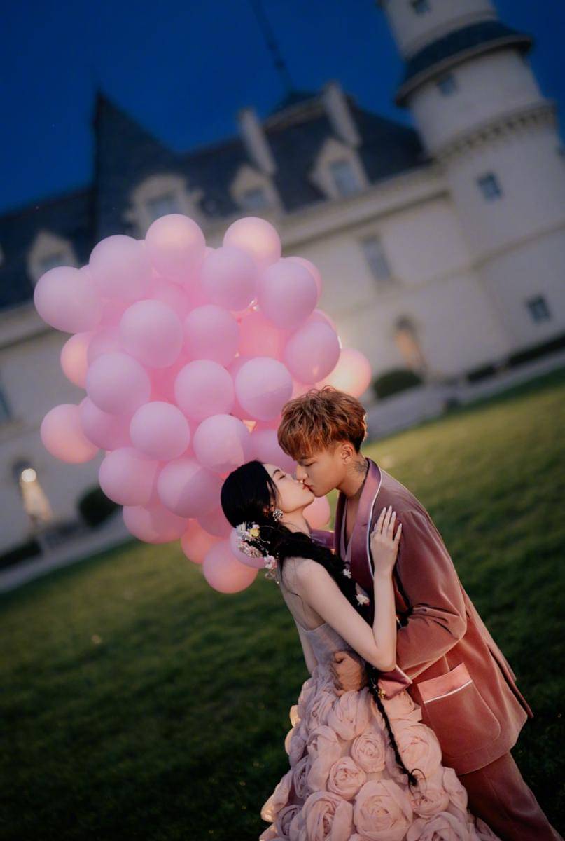 potret prewedding Tao eks EXO dan Yiyang
