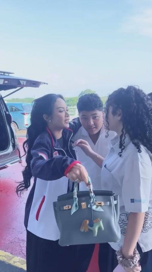 Kris Dayanti Berangkat ke China untuk Wushu