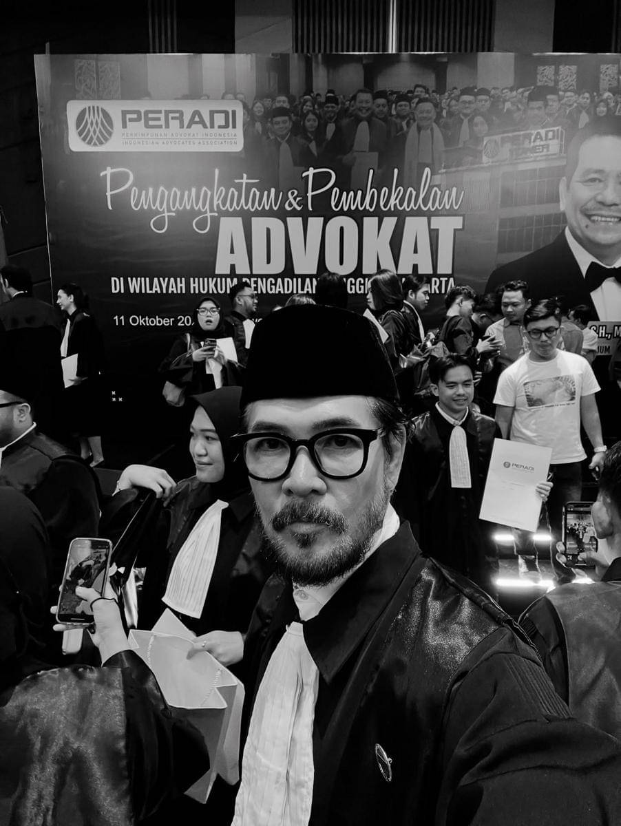 Ferry Salim Diangkat Sebagai Advokat (instagram.com/ferrysal1m)