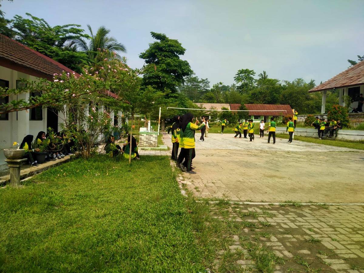 Murid SMAN 1 Cimarga, Lebak, Banten
