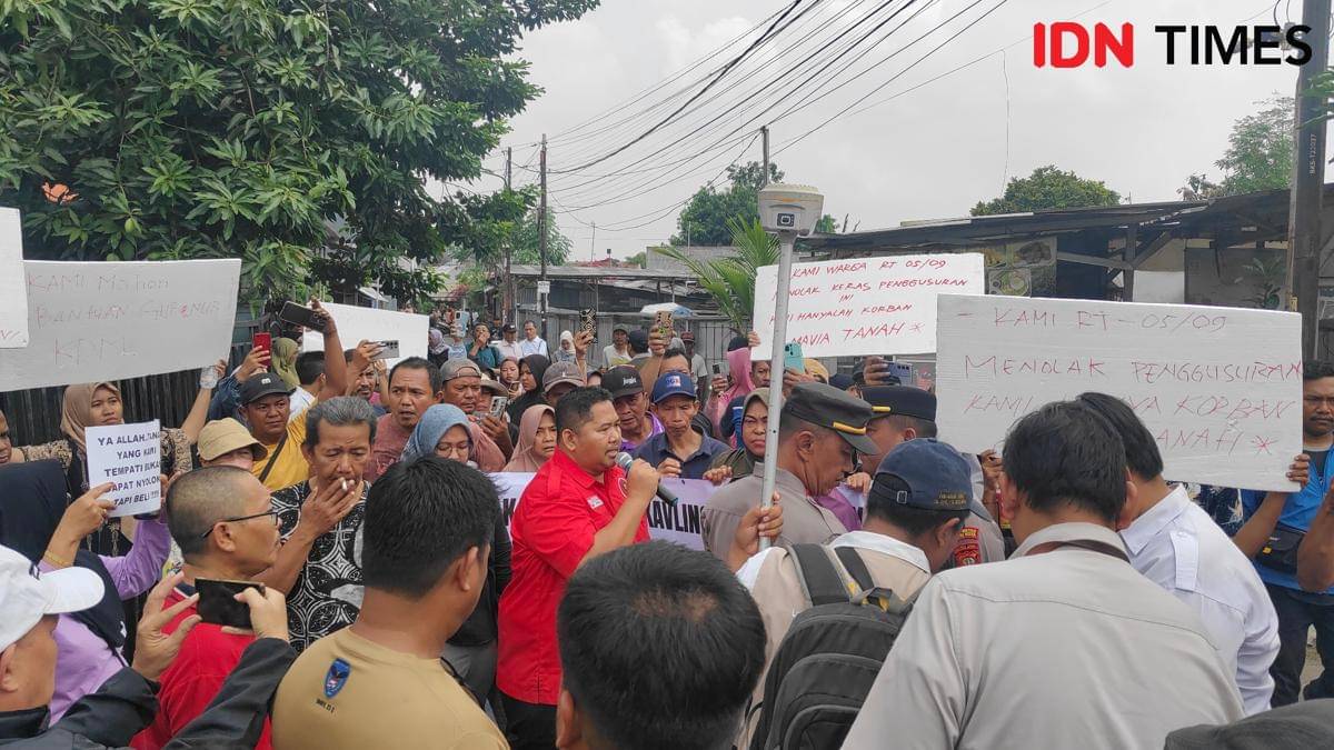 Proses pengukuran lahan di Bekasi ditolak warga. (IDN Times/Imam Faishal) 