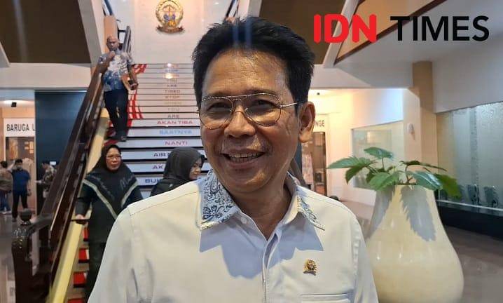 Wakil Ketua KPK, Johanis Tanak, usai rakor bersama para kepala daerah se-Sulsel di Kantor Gubernur Sulsel, Jalan Urip Sumoharjo, Makassar, Kamis (16/10/2025). IDN Times/Darsil Yahya
