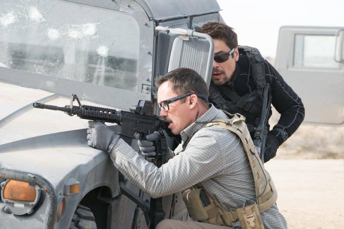 Benicio Del Toro dalam Sicario: Day of the Soldado