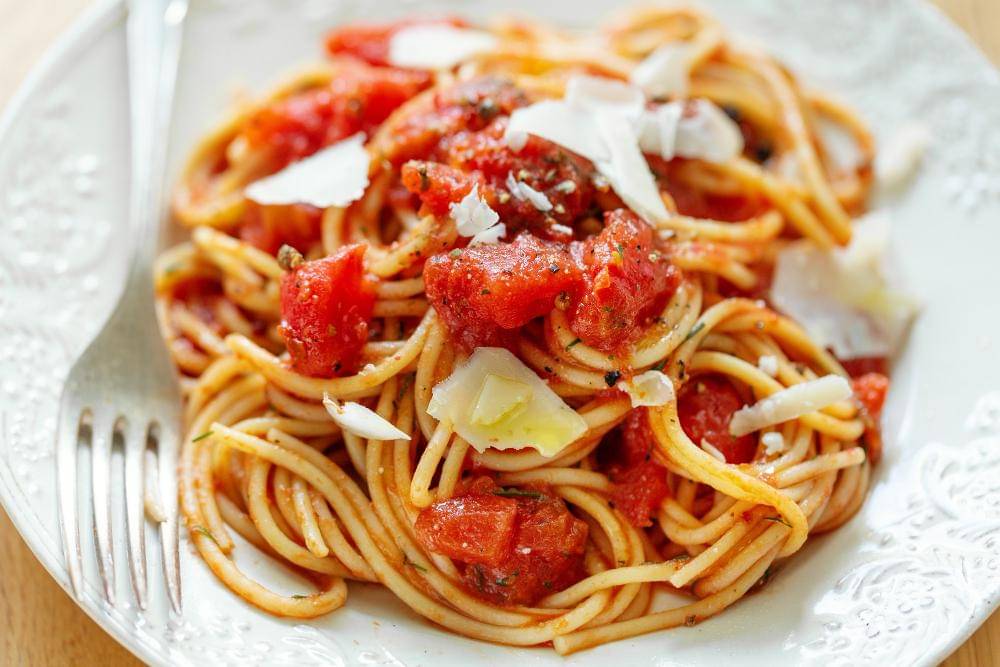 ilustrasi pasta bolognese