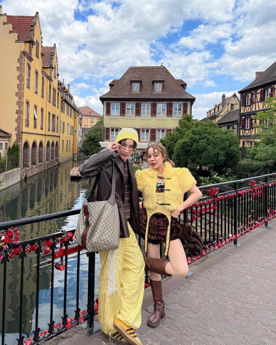 OOTD Couple Holiday ala Siraprapa dan Kamonchanok