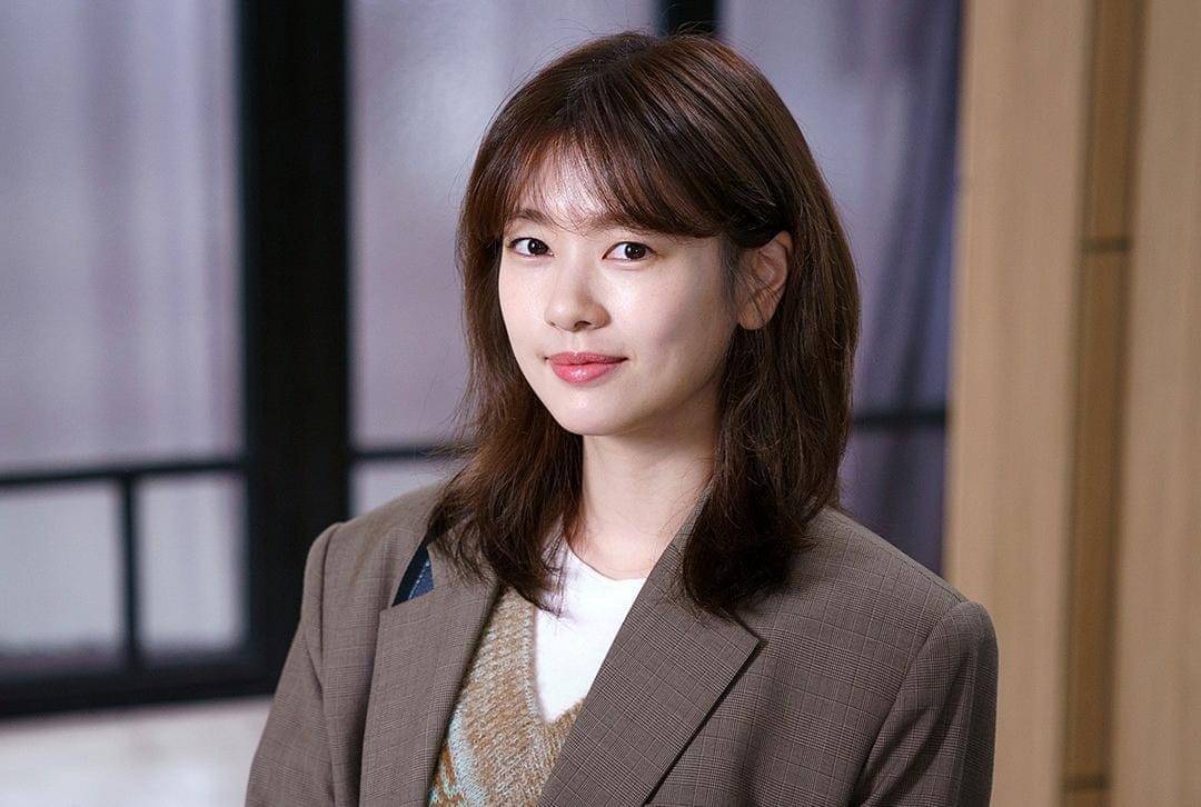 Jung So Min di drama Monthly Magazine Home