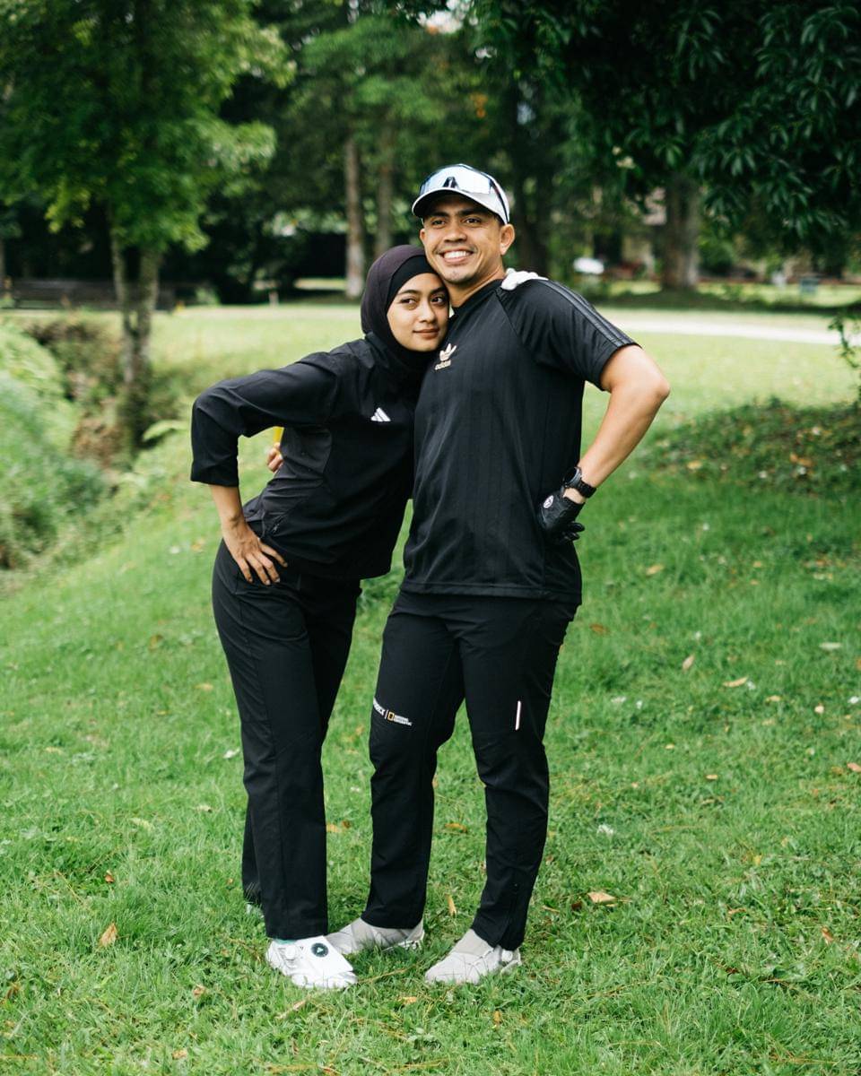 keluarga Ayudia Bing Slamet main golf