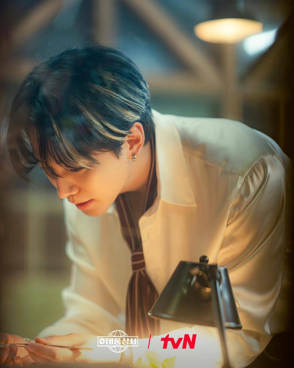 Lee Jun Ho di KDrama Typhoon Family