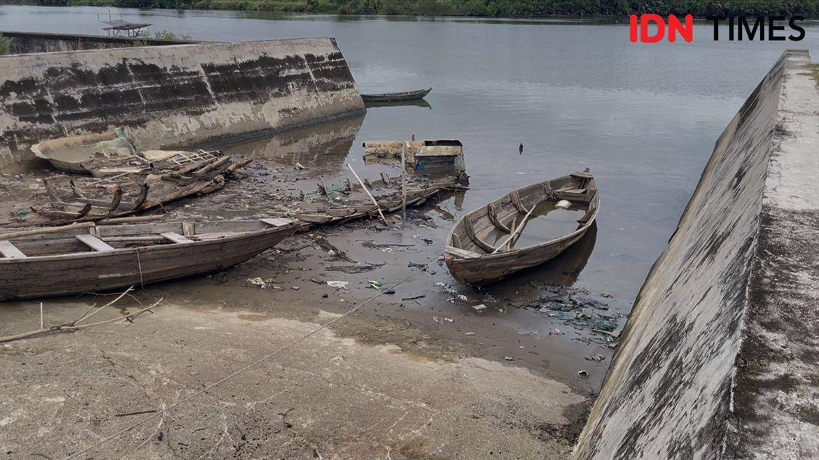 Pendangkalan yang terjadi di Muaro Anai (Foto: IDN Times/Halbert Caniago)
