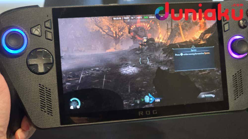 ROG Xbox Ally X memainkan Doom: The Dark Ages. Fotografer: Fahrul Nurullah. (Duniaku.com/Fahrul Nurullah)