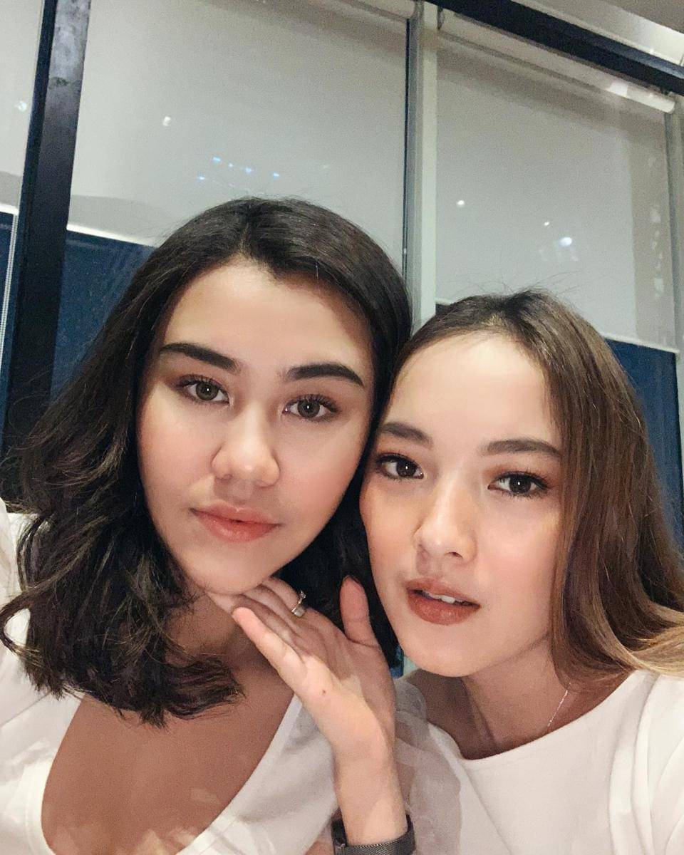 Kedekatan Aaliyah Massaid dan Kakak Angkatnya (instagram.com/babymamesaa)