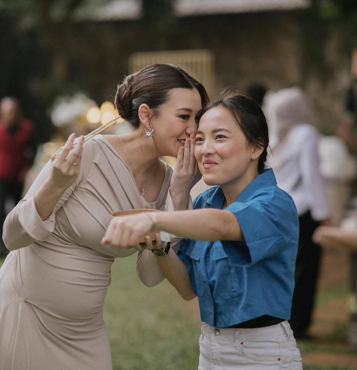 Kedekatan Aaliyah Massaid dan Kakak Angkatnya (instagram.com/babymamesaa)
