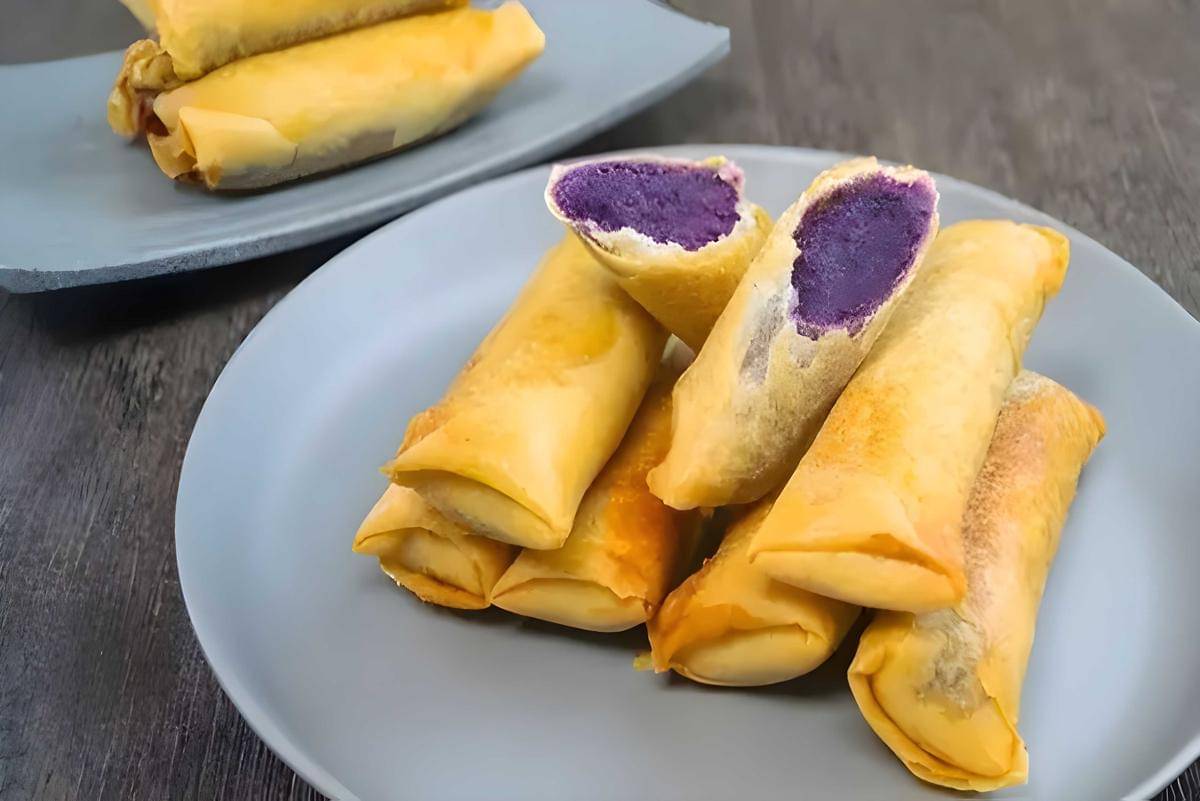 Lumpia isi ubi ungu