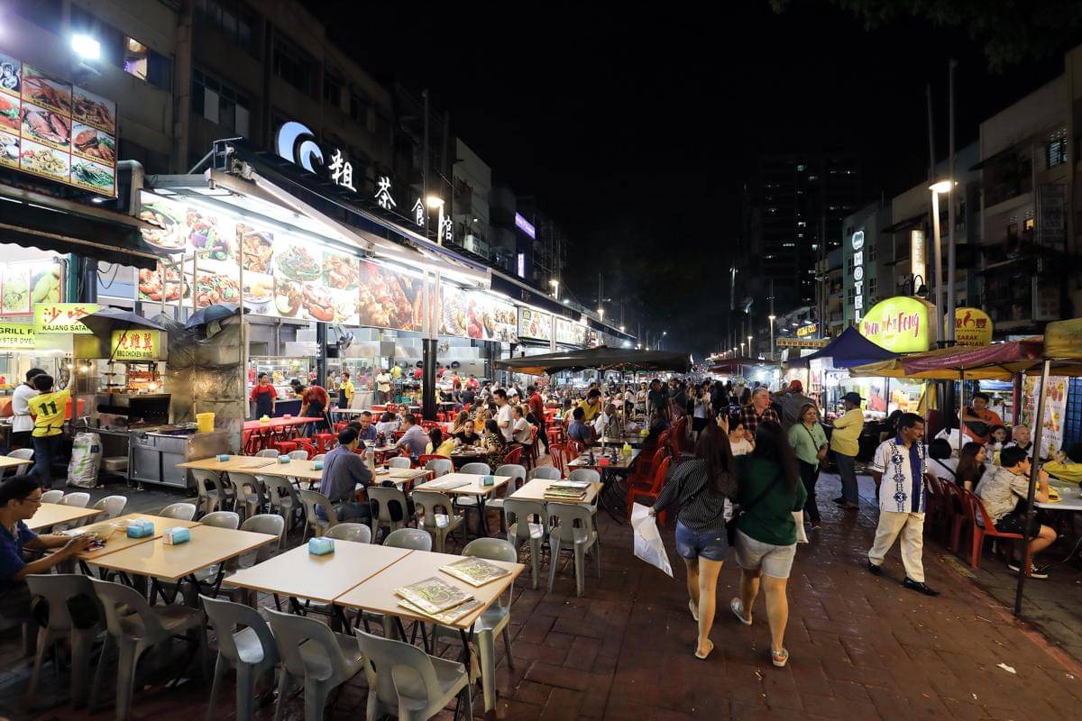 ilustrasi hawker centre di Malaysia