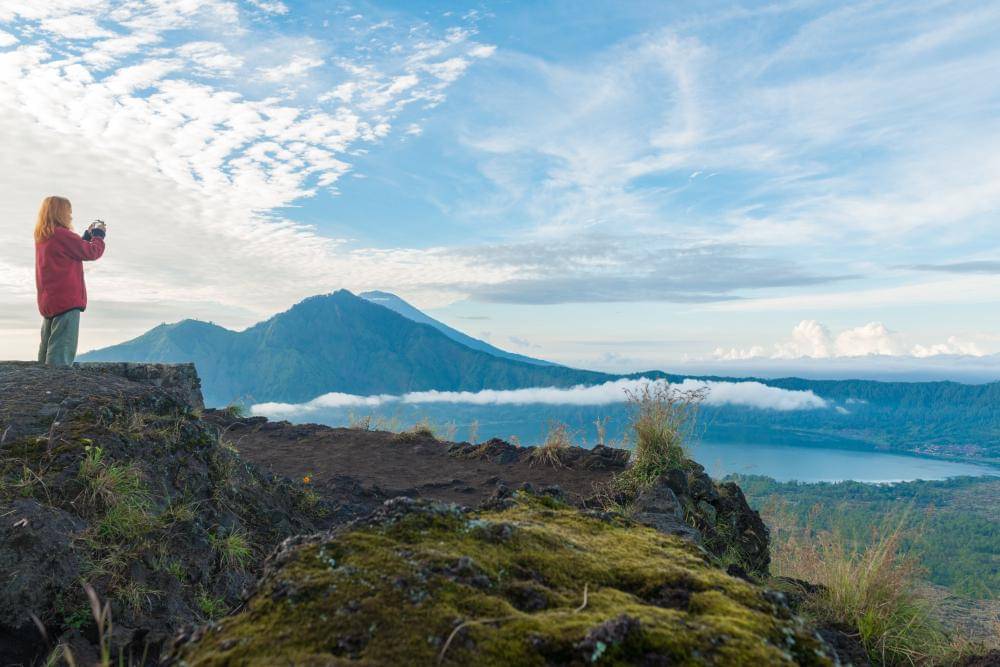 ilustrasi gunung