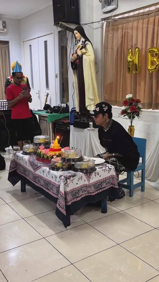 Ulang Tahun ke-38 Reza Arap di Panti Asuhan (instagram.com/weareaaaclan)
