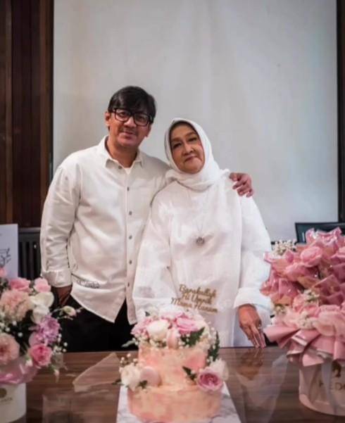 Kedekatan Andre Taulany dan Ibunda (instagram.com/andreastaulany)