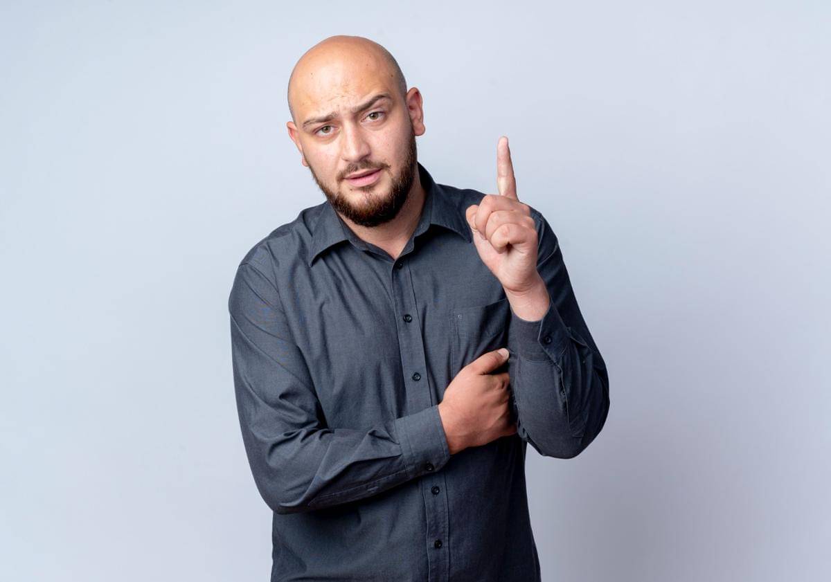 ilustrasi cowok botak