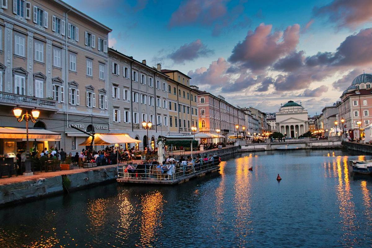 potret Kota Trieste, Italia