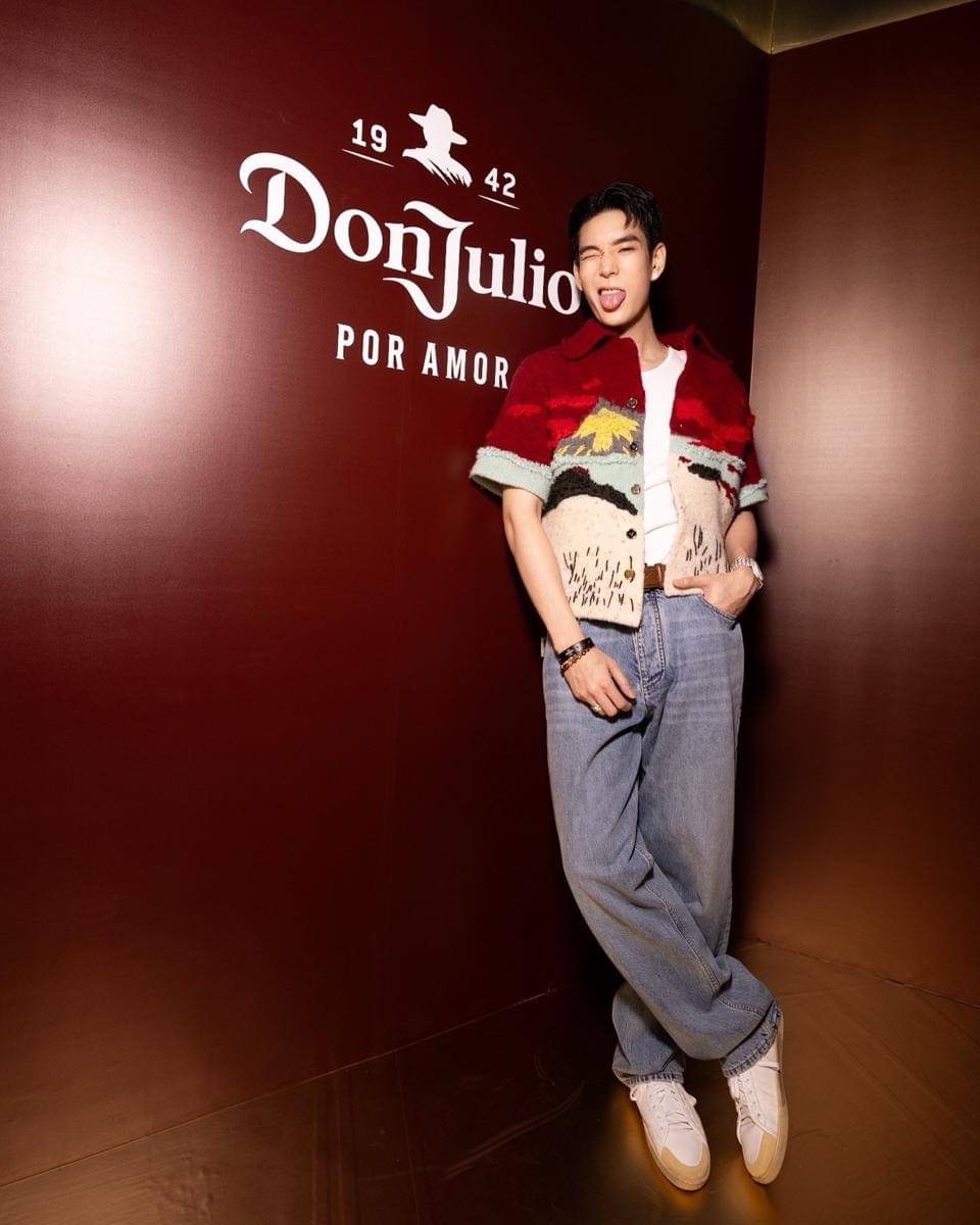 OOTD Liburan ala JJ Krissanapoom