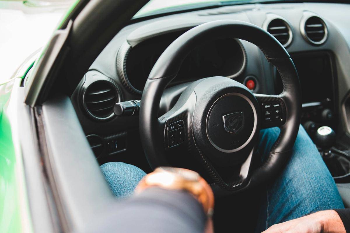 ilustrasi power steering mobil (unsplash.com/Eric Mclean)