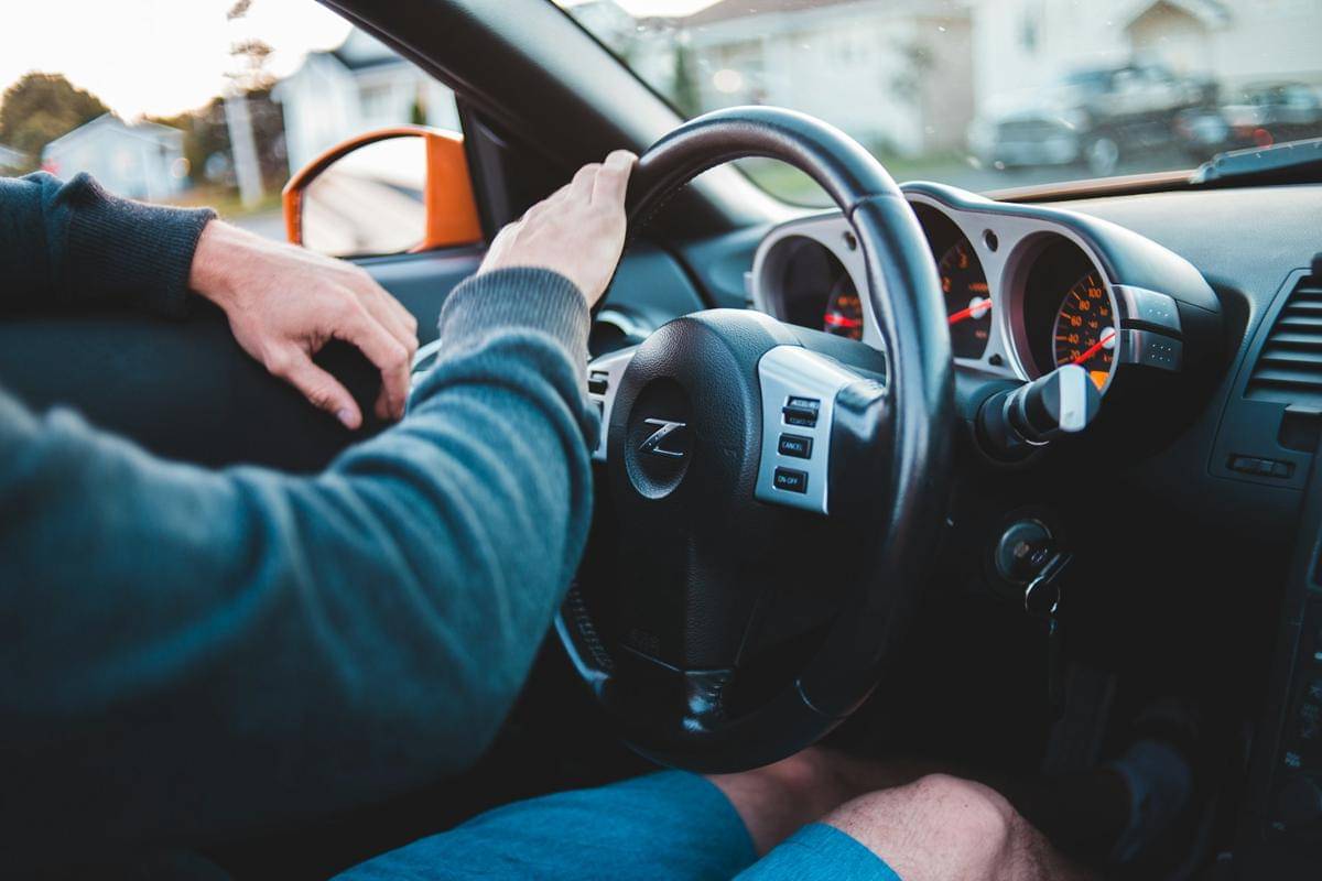 ilustrasi power steering mobil (unsplash.com/Eric Mclean)