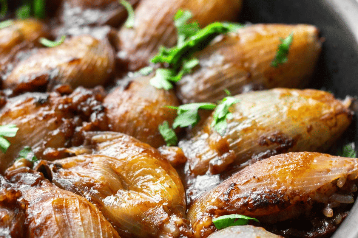 ilustrasi beef stuffed onions ala Yunani