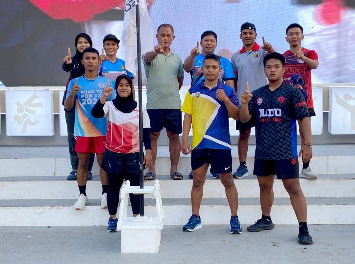 Atlet Sambo yang berangkat ke PON Beladiri Kudus. (IDN Times/istimewa)