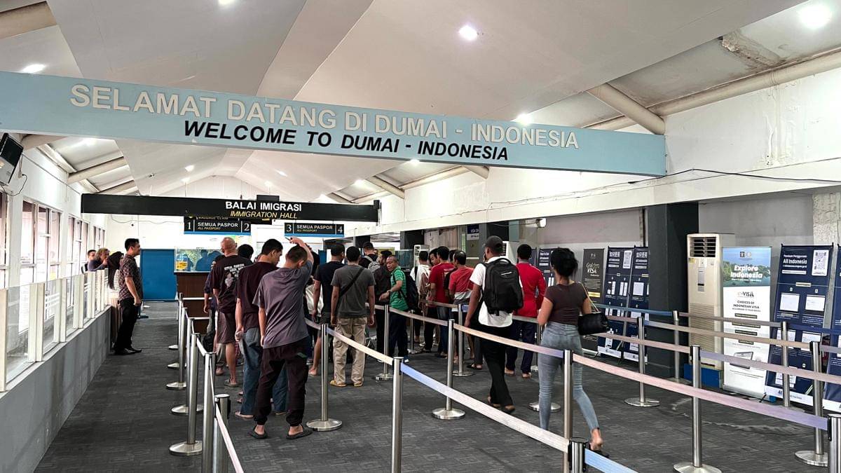 Sebanyak 41 orang PMI ilegal dan bermasalah tiba di Pelabuhan Internasional Kota Dumai 