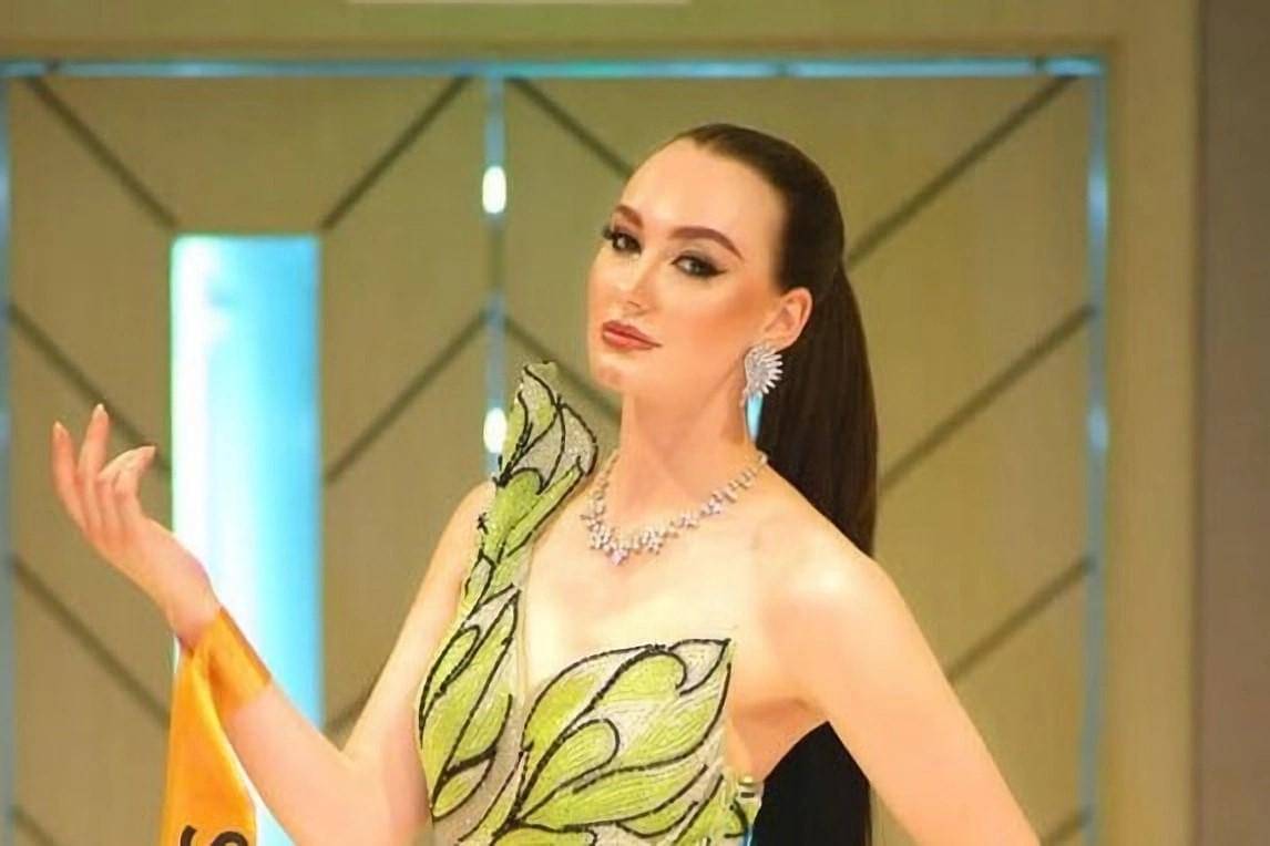 potret Daniella Lundqvist, Miss Universe Swedia 2025