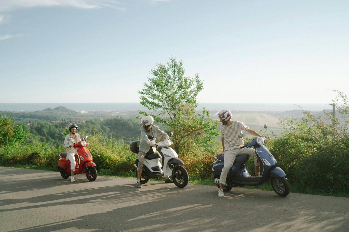 ilustrasi motor skuter