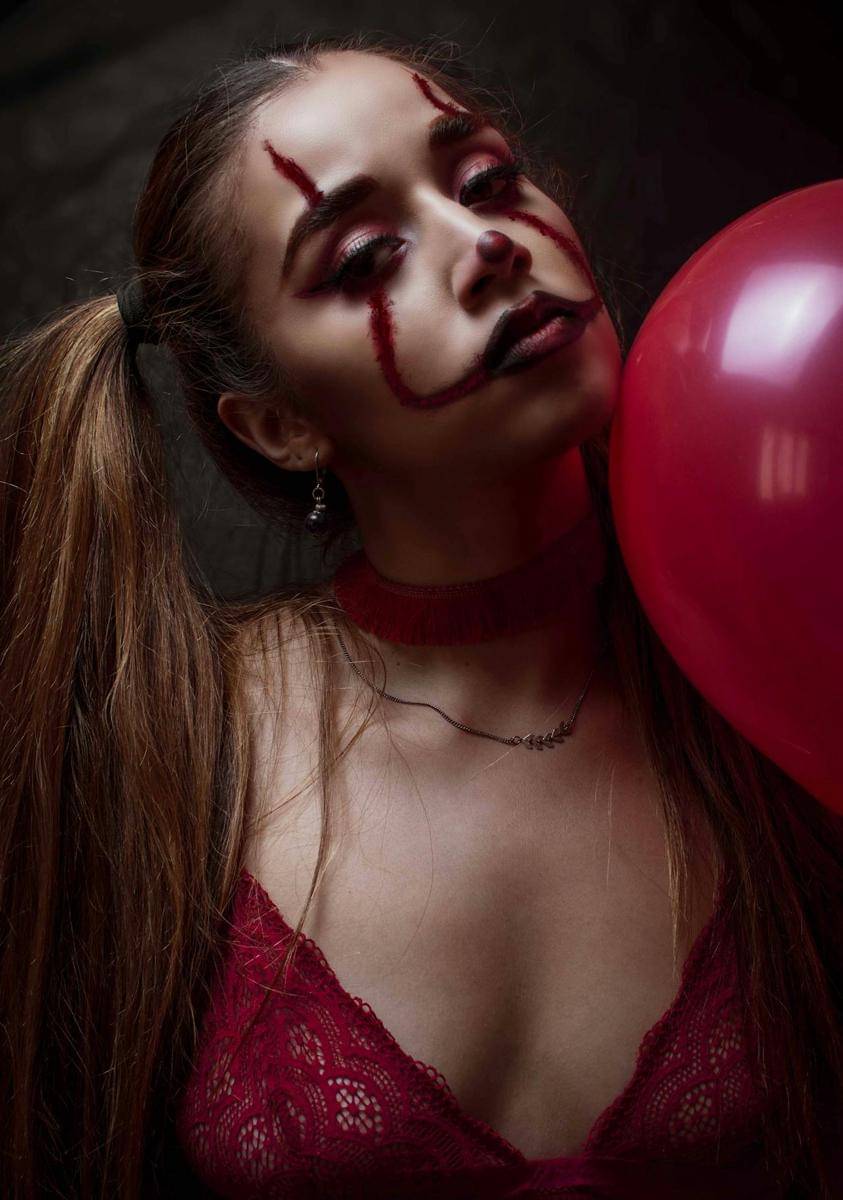 ide makeup Halloween yang simpel