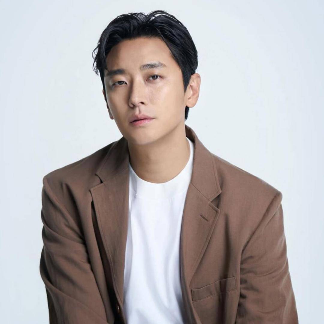 potret Ju Ji Hoon
