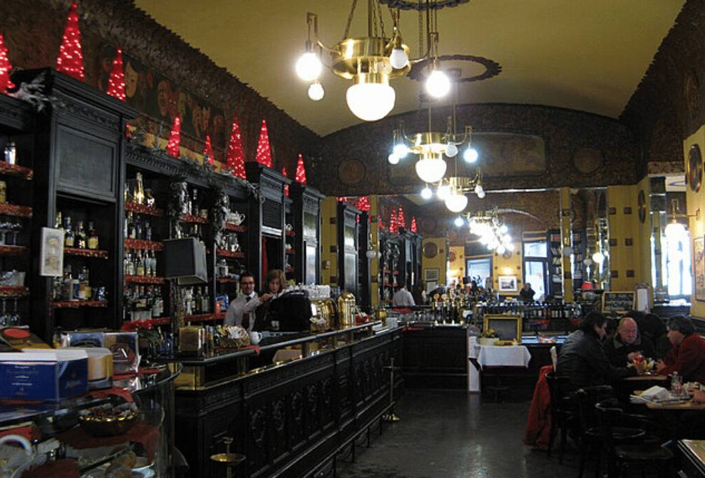 potret Caffe San Marco, Trieste, Italia