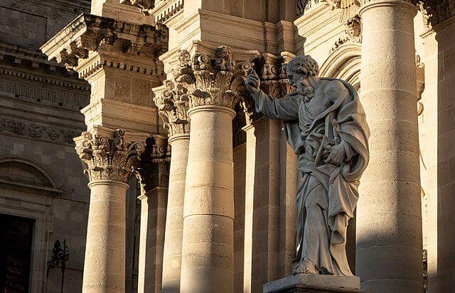 potret patung Saint Paul, Siracusa, Italia