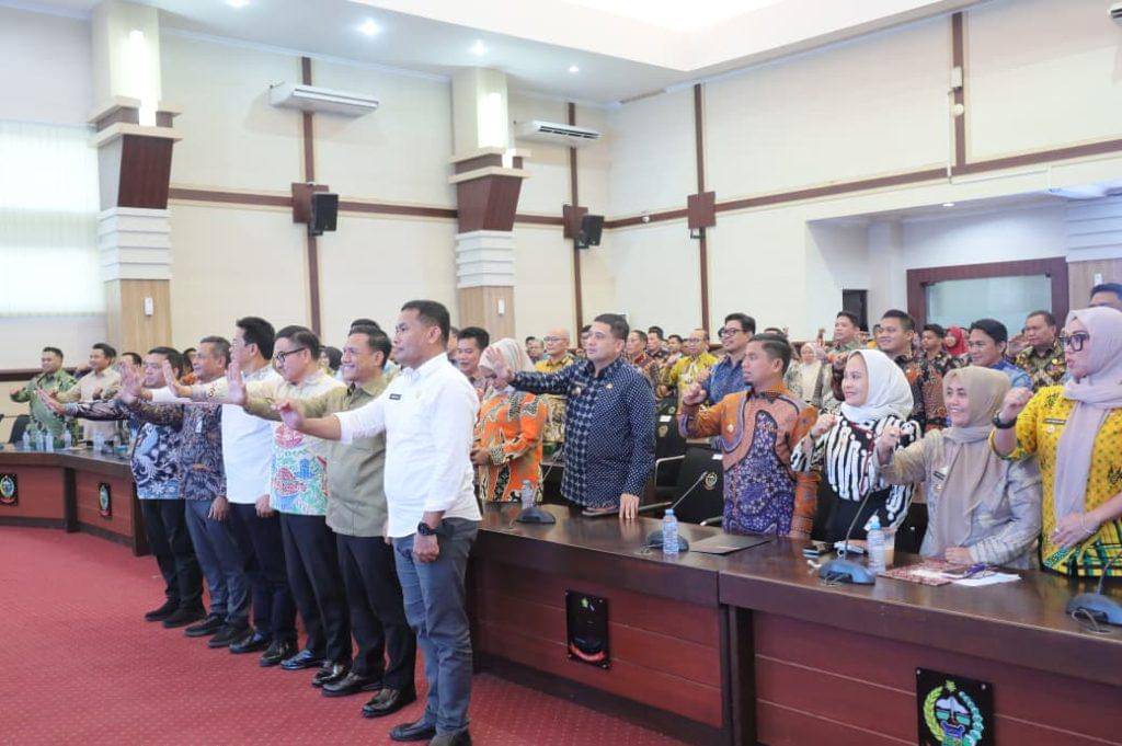 Wali Kota Makassar Munafri Arifuddin menghadiri Rapat Koordinasi (Rakor) Pemberantasan Korupsi Pemerintah Daerah Wilayah Sulawesi Selatan, Kamis (16/10/2025). (dok. Istimewa)